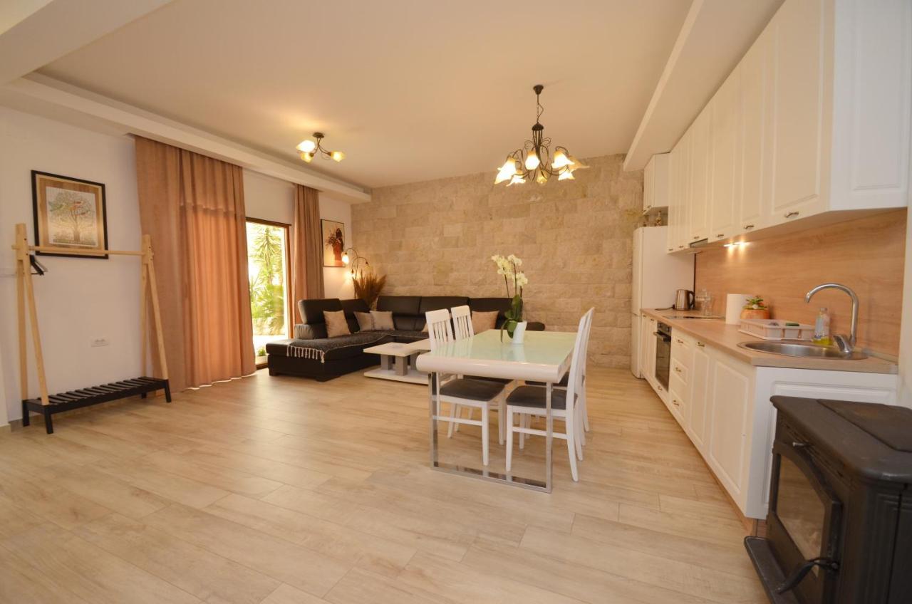Villa Ilijana Tivat Bagian luar foto